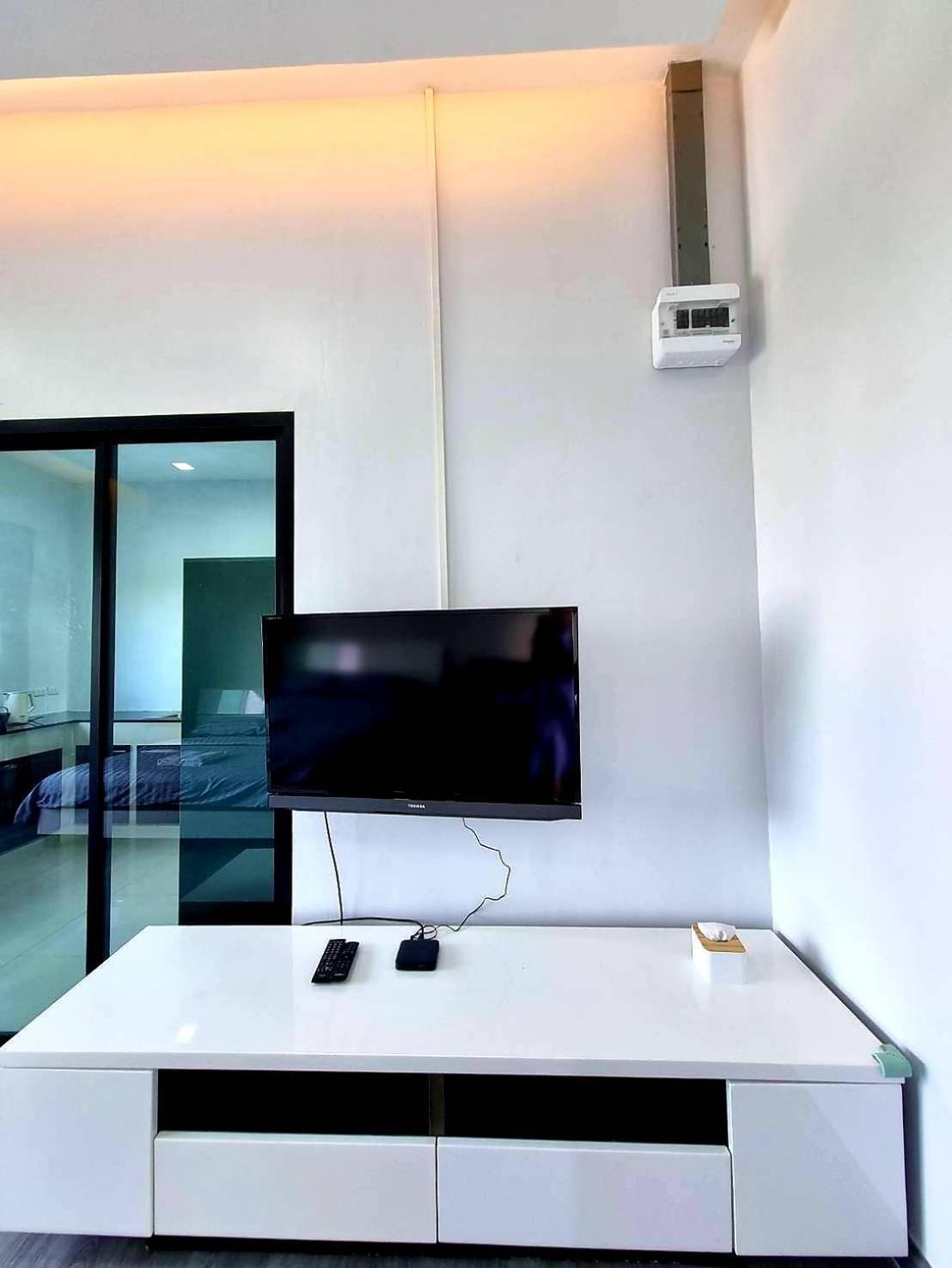 Aqua Residences อควา เรสซิเดนซ์ ห้องพักใหม่ให้เช่า ติดรถไฟฟ้าสถานีวุฒากาศ Bangkok Buitenkant foto